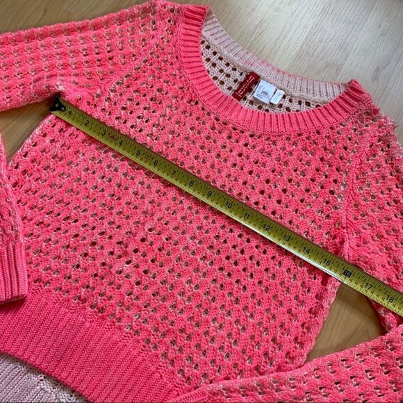 Pink H&M Sweater - Picture 6 of 8